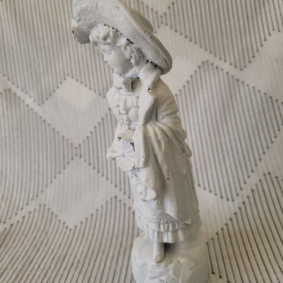 Young Woman with Fan White Painted Metal Shabby Chic Statue - Picture 10 of 11